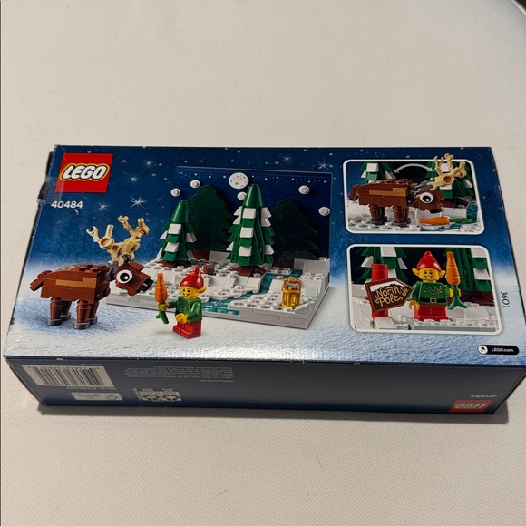 LEGO Holiday Scene with Green Trees and Brown Reindeer - Picture 2 of 9